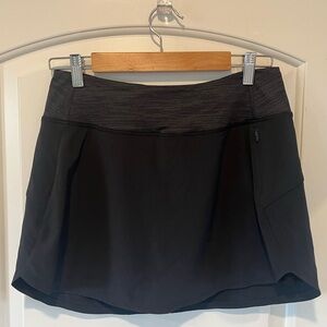 Outdoor Voices - The Exercise Workout Skort Skirt - Black & Grey - Medium - EUC
